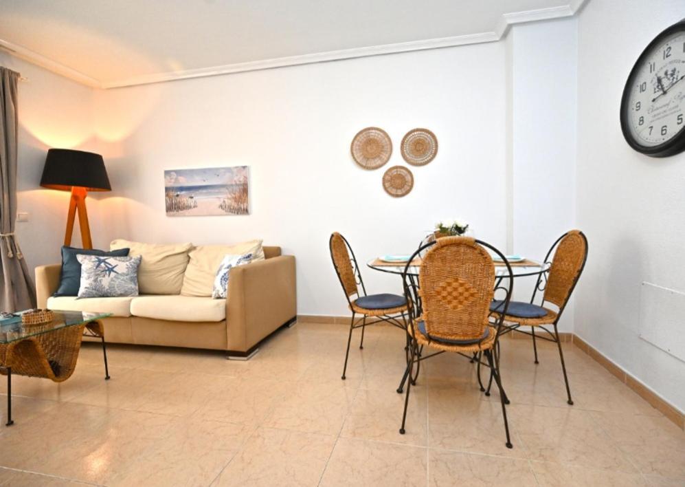 Beach Apartment Torrevieja Exterior photo