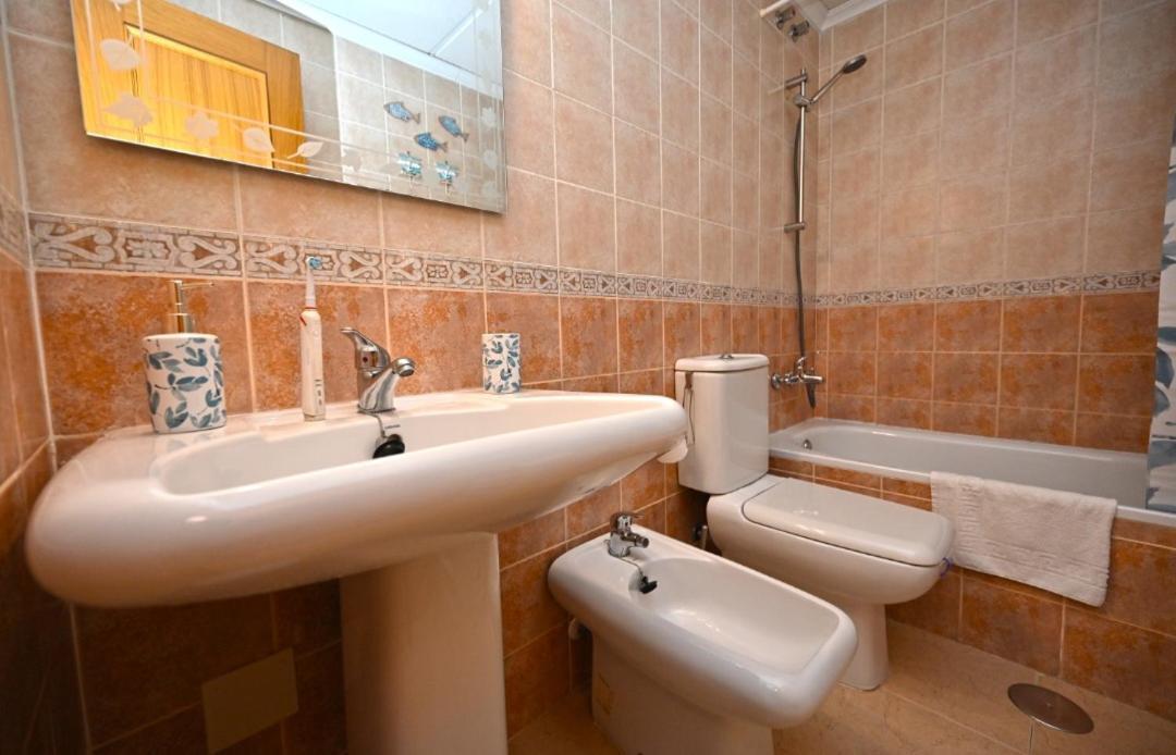 Beach Apartment Torrevieja Exterior photo