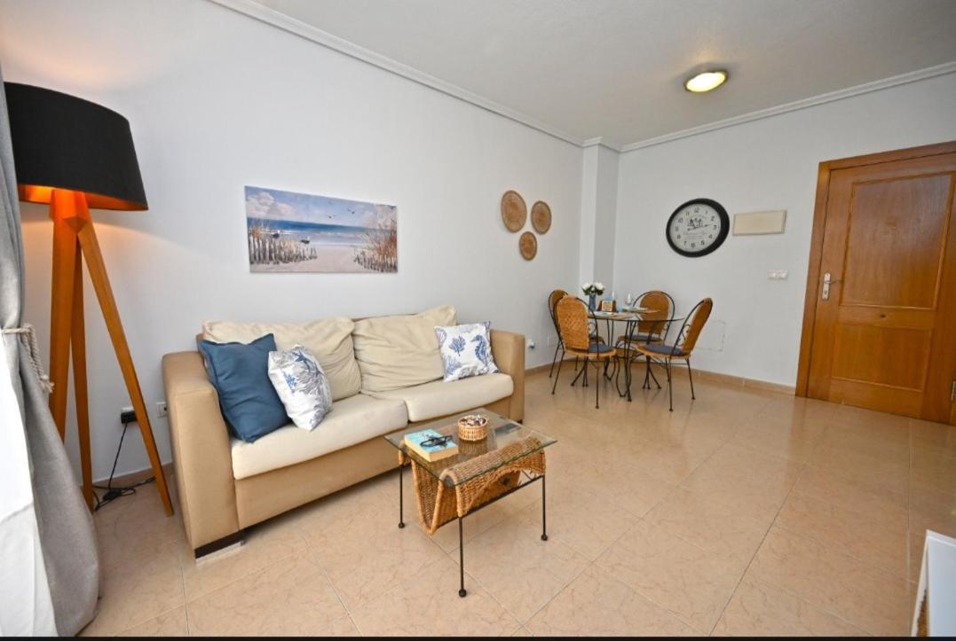 Beach Apartment Torrevieja Exterior photo